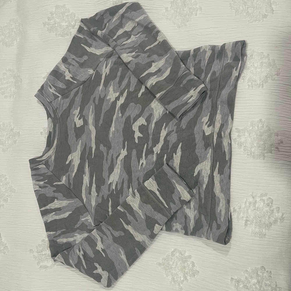 grey camouflage athleta sweater